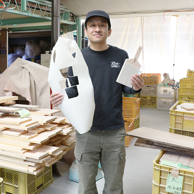 プロの料理人も愛用。世界で支持される「長次郎作」鮫皮おろし